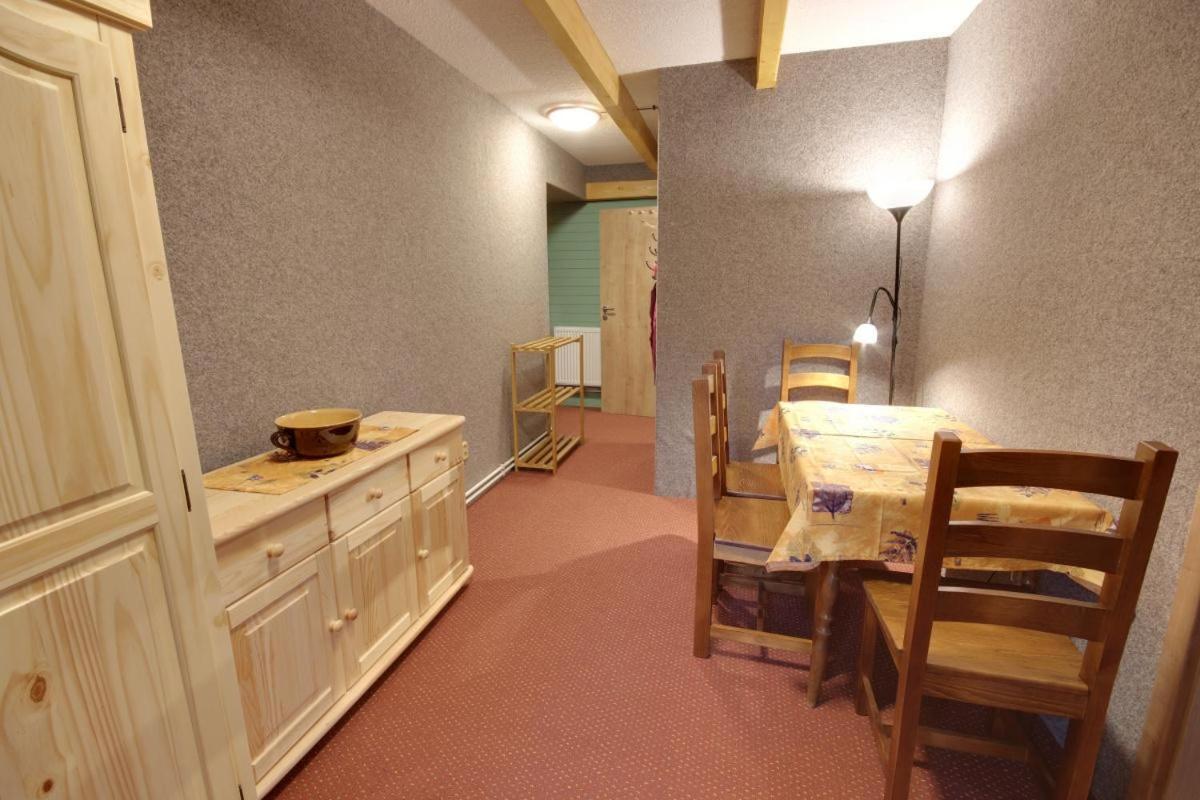 Penzion Harry Na Sjezdovce Krkonose Vysoke nad Jizerou Exterior photo
